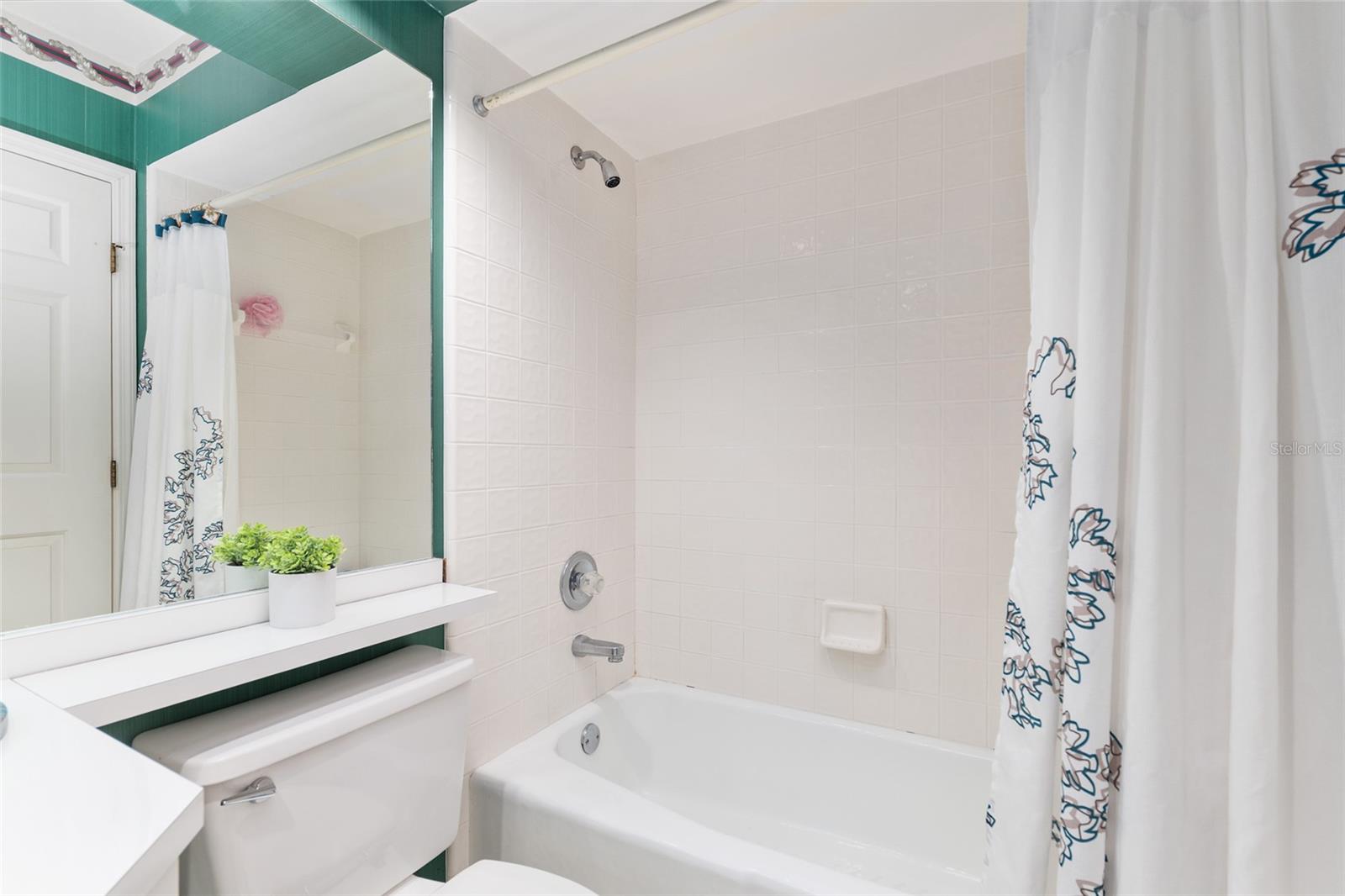 HUNTINGTON PH II - Residential