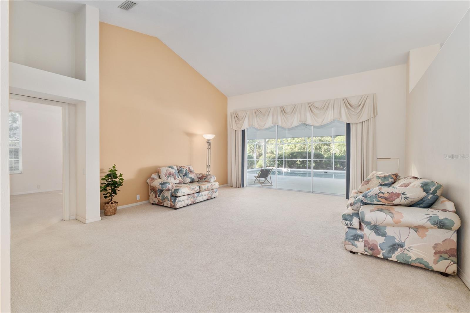 HUNTINGTON PH II - Residential