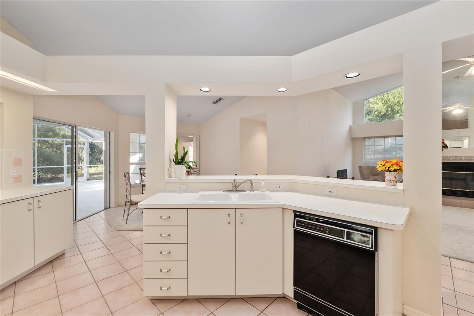 HUNTINGTON PH II - Residential