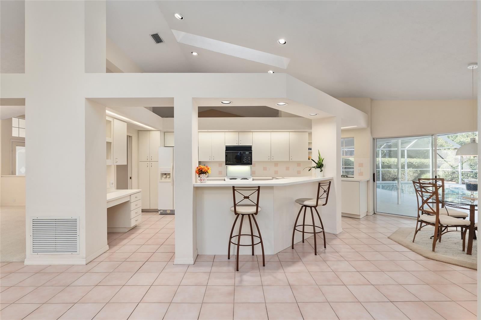 HUNTINGTON PH II - Residential