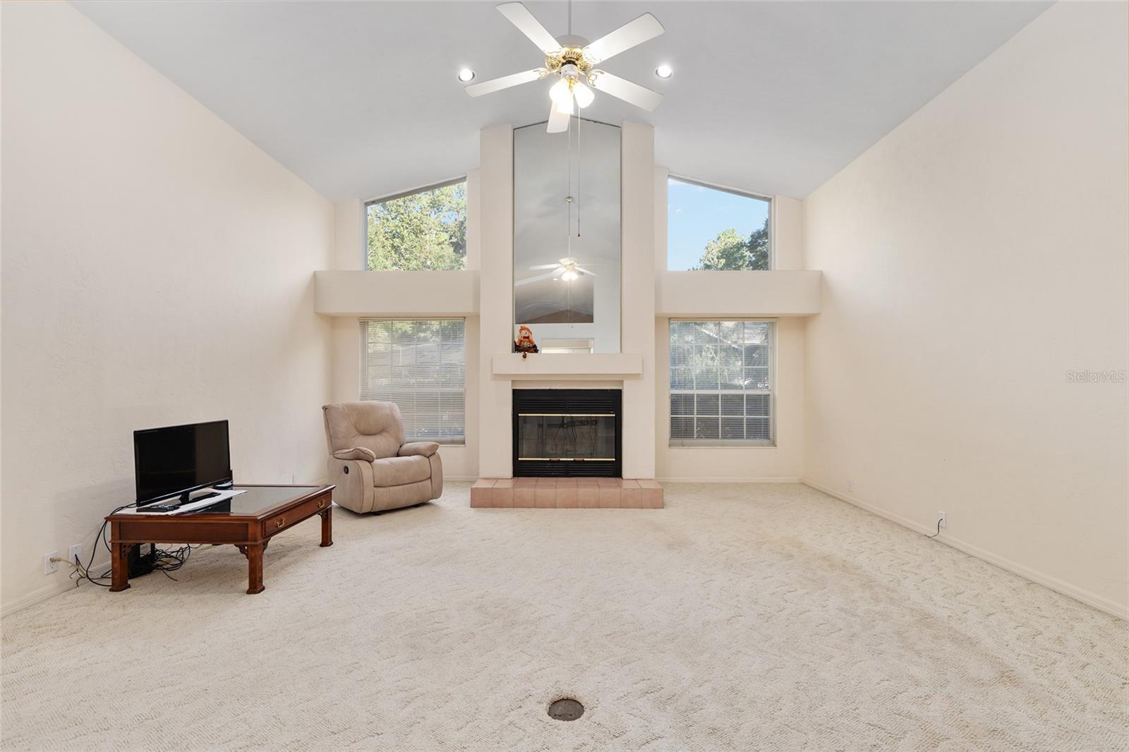 HUNTINGTON PH II - Residential