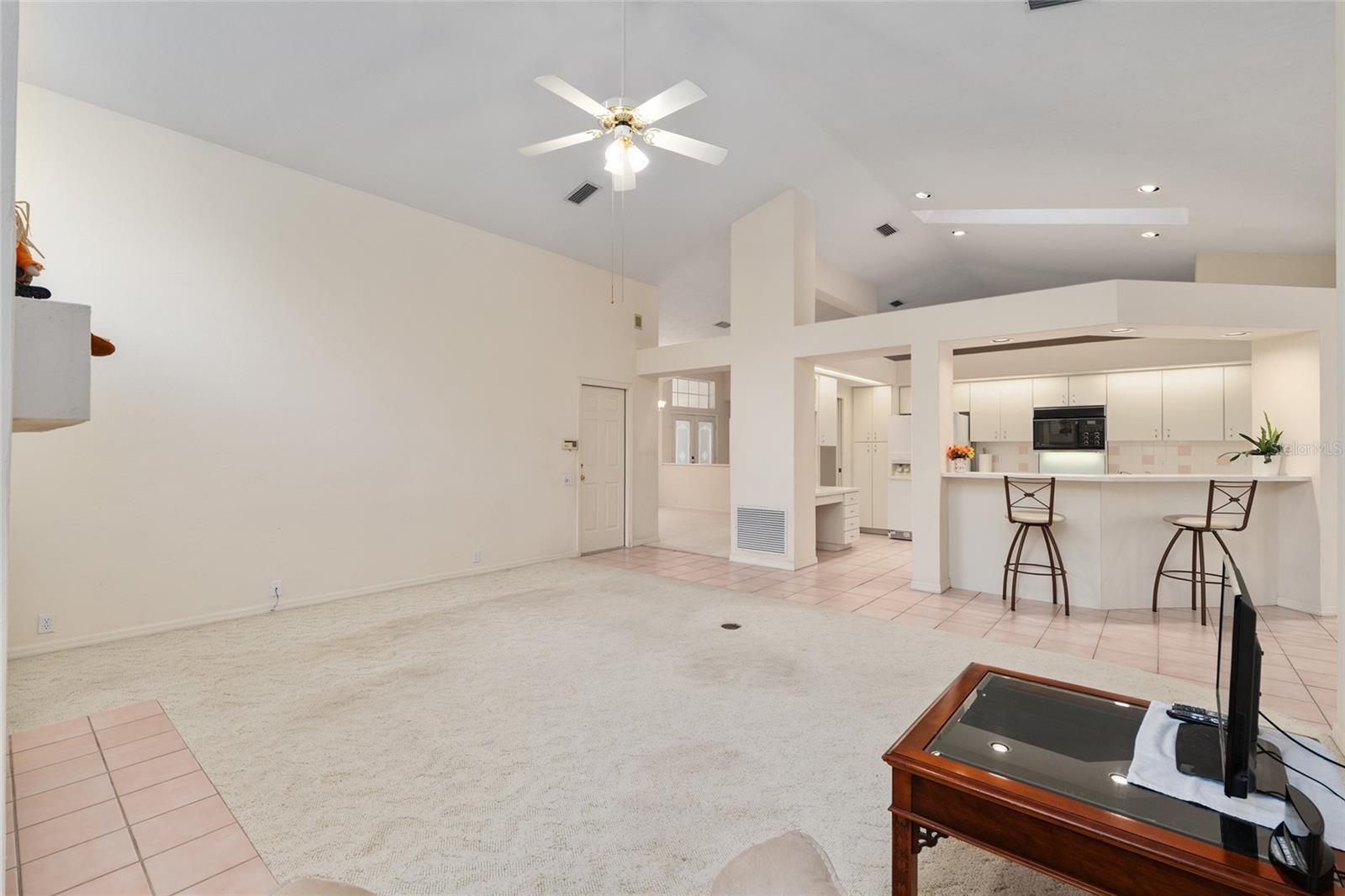 HUNTINGTON PH II - Residential