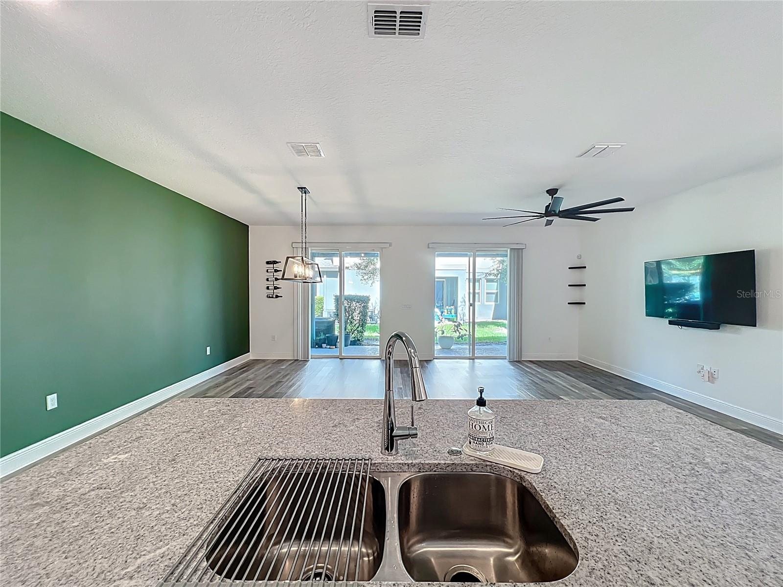 ENCLAVE AT HAWKS CREST - Residential Lease