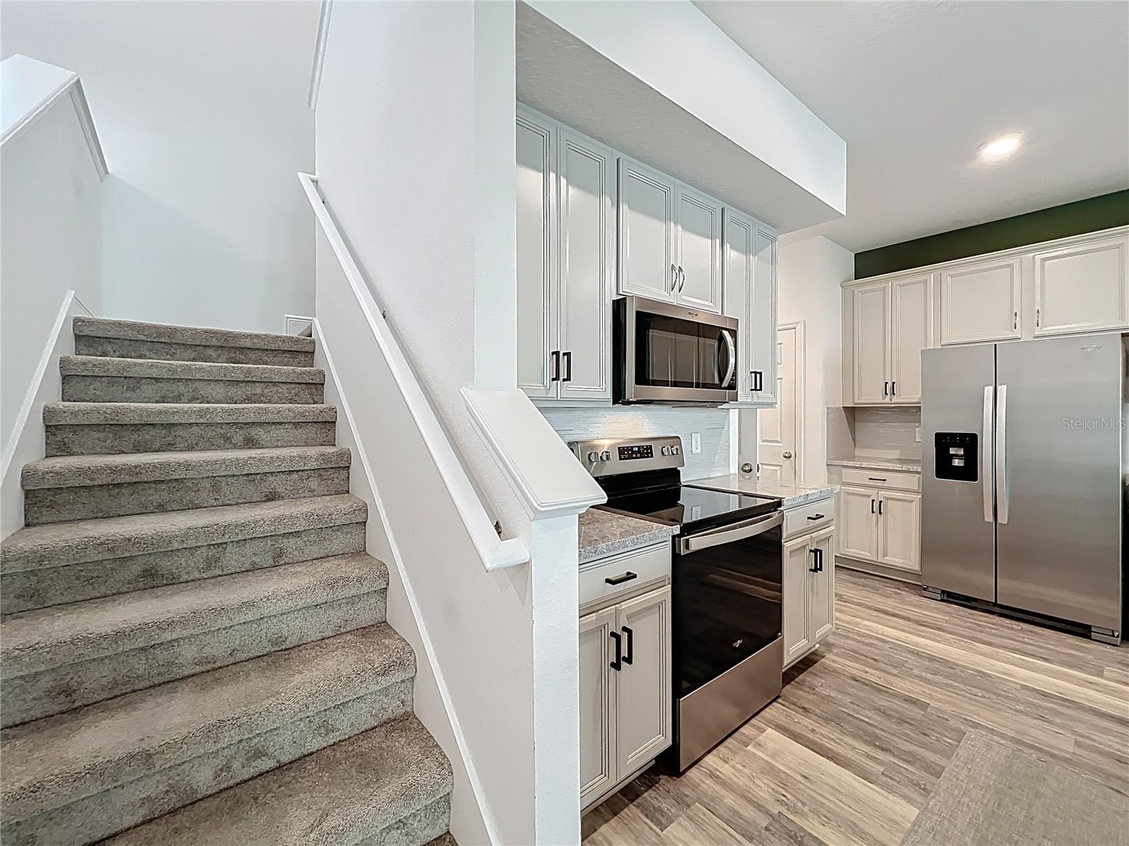 ENCLAVE AT HAWKS CREST - Residential Lease