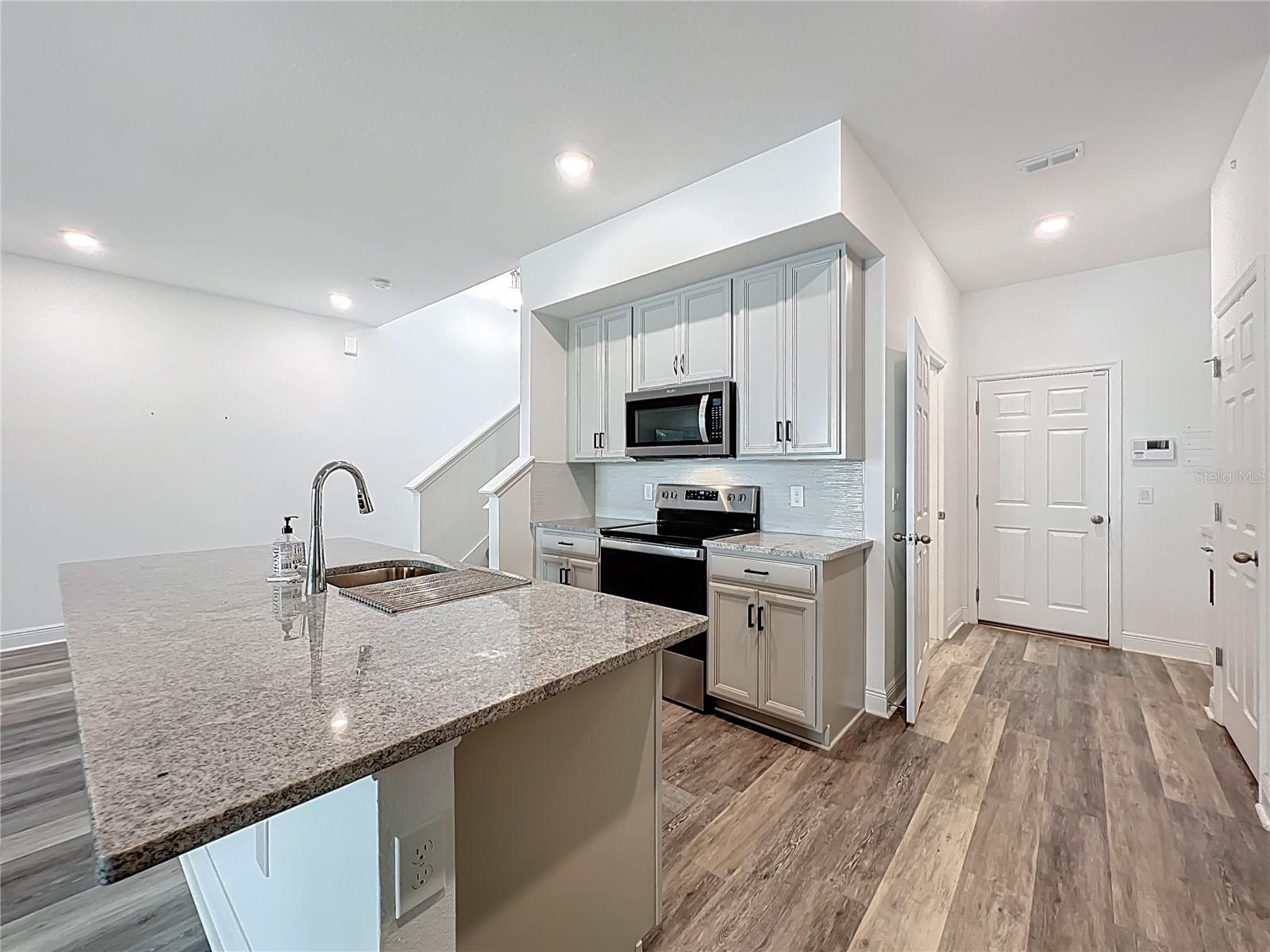 ENCLAVE AT HAWKS CREST - Residential Lease