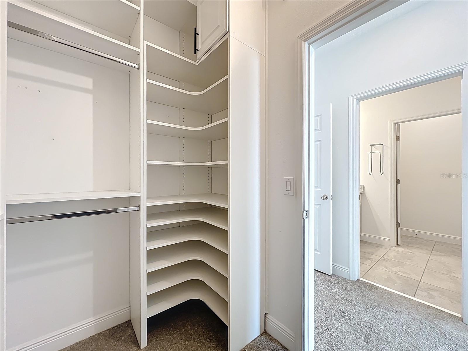 ENCLAVE AT HAWKS CREST - Residential Lease