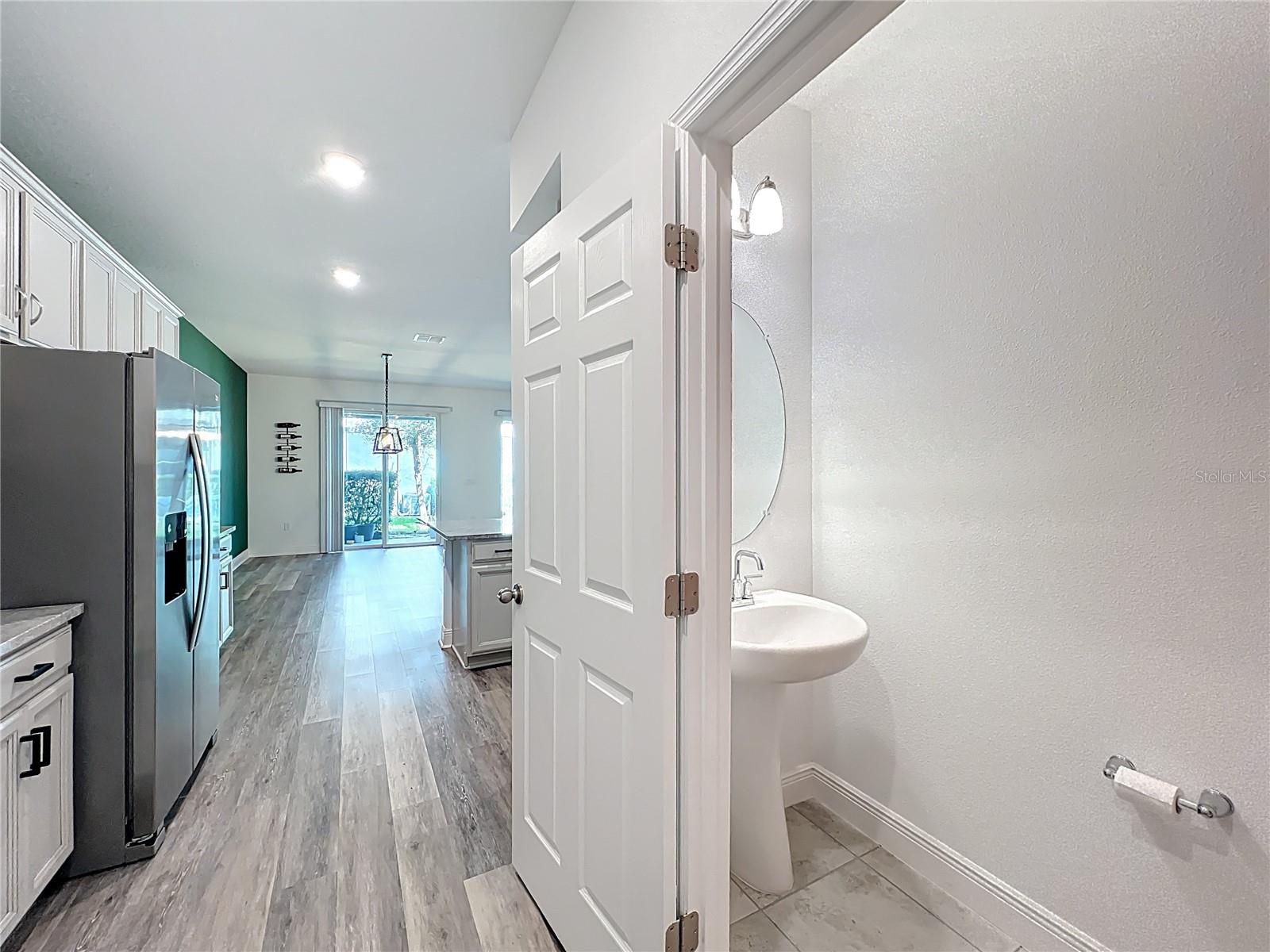 ENCLAVE AT HAWKS CREST - Residential Lease