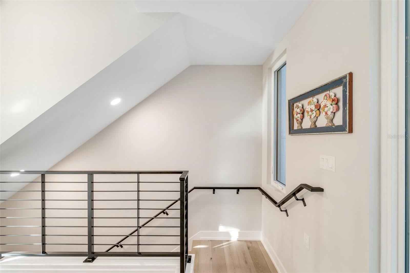 372 6TH STREET S 12