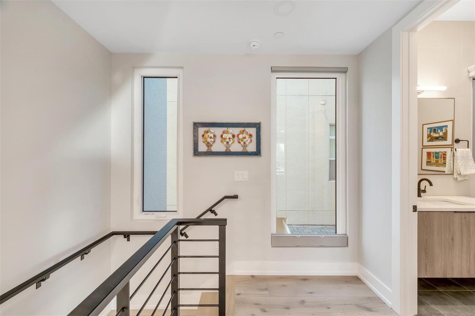 372 6TH STREET S 12