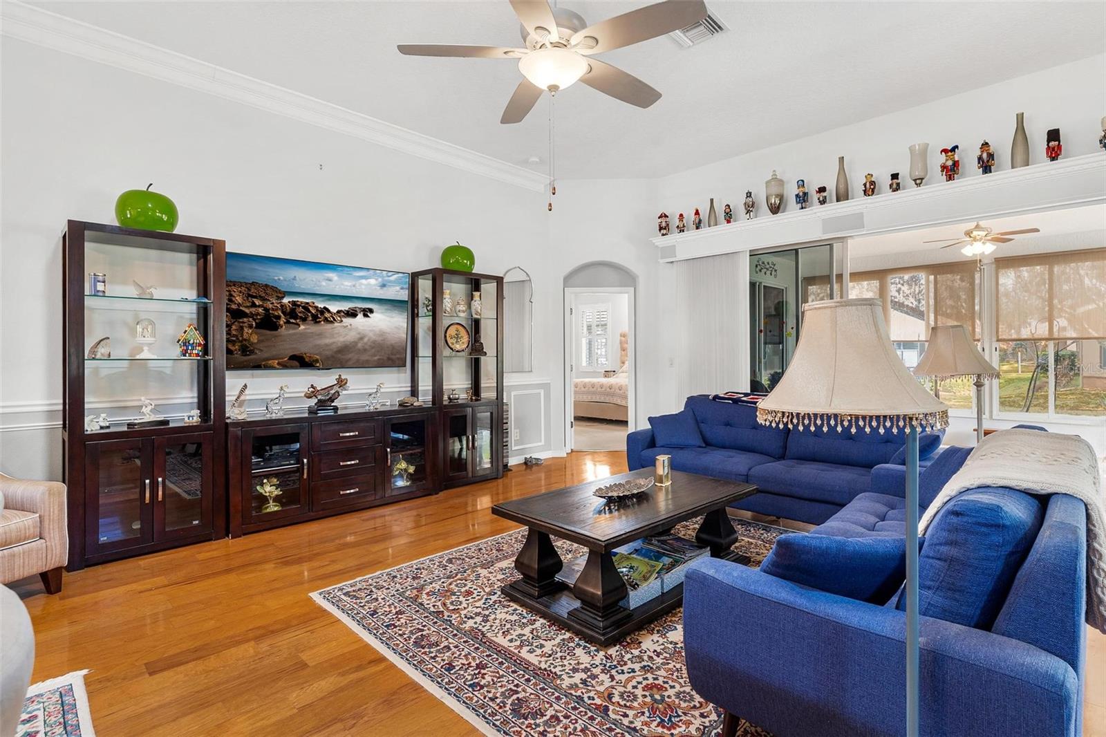 ROYAL HARBOR - Residential