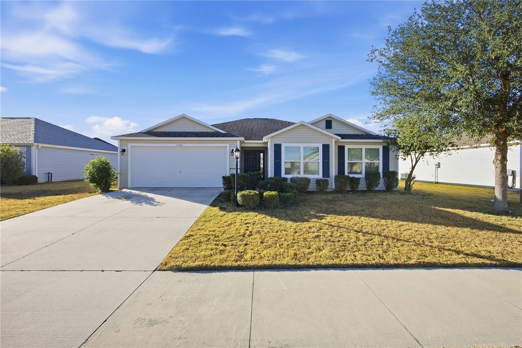 Photo of 11190 Hess Way, Oxford, FL 34484 (MLS # G5107126)