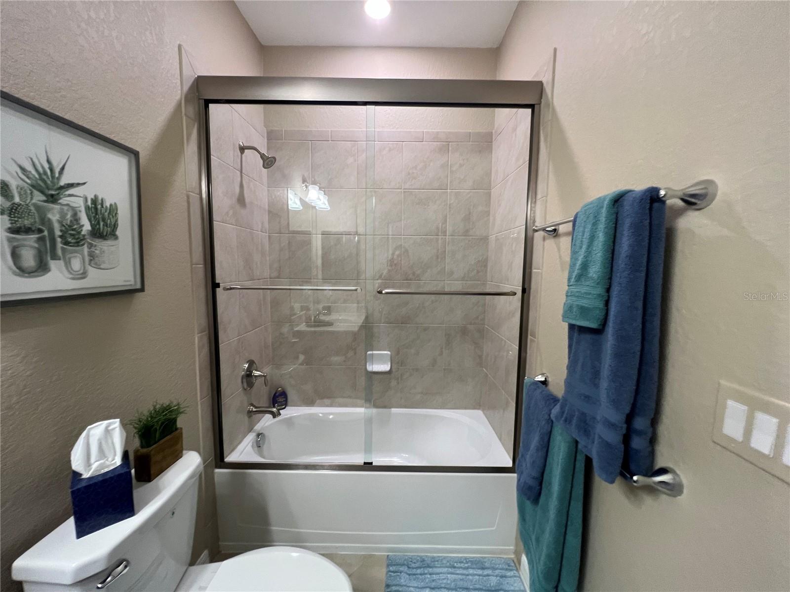 VILLAS AT CHARLESTON PARK PH 02 - Residential Lease