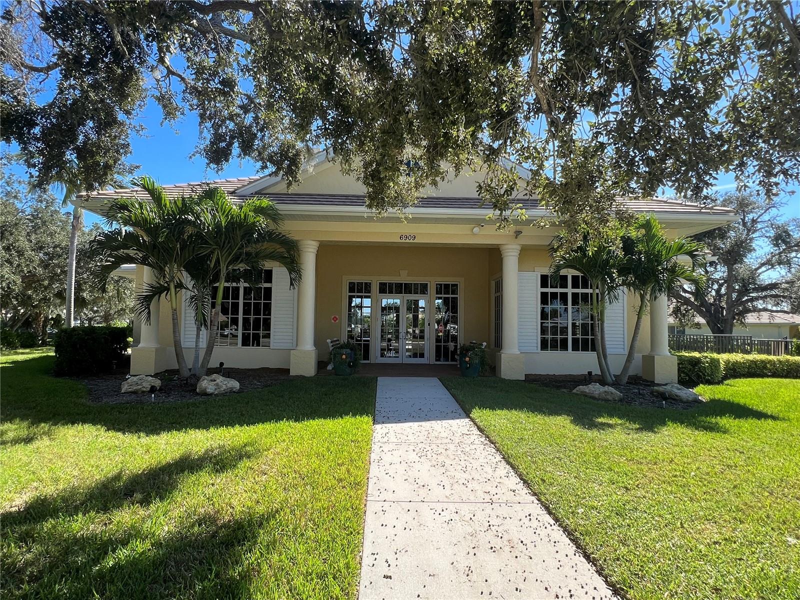 VILLAS AT CHARLESTON PARK PH 02 - Residential Lease