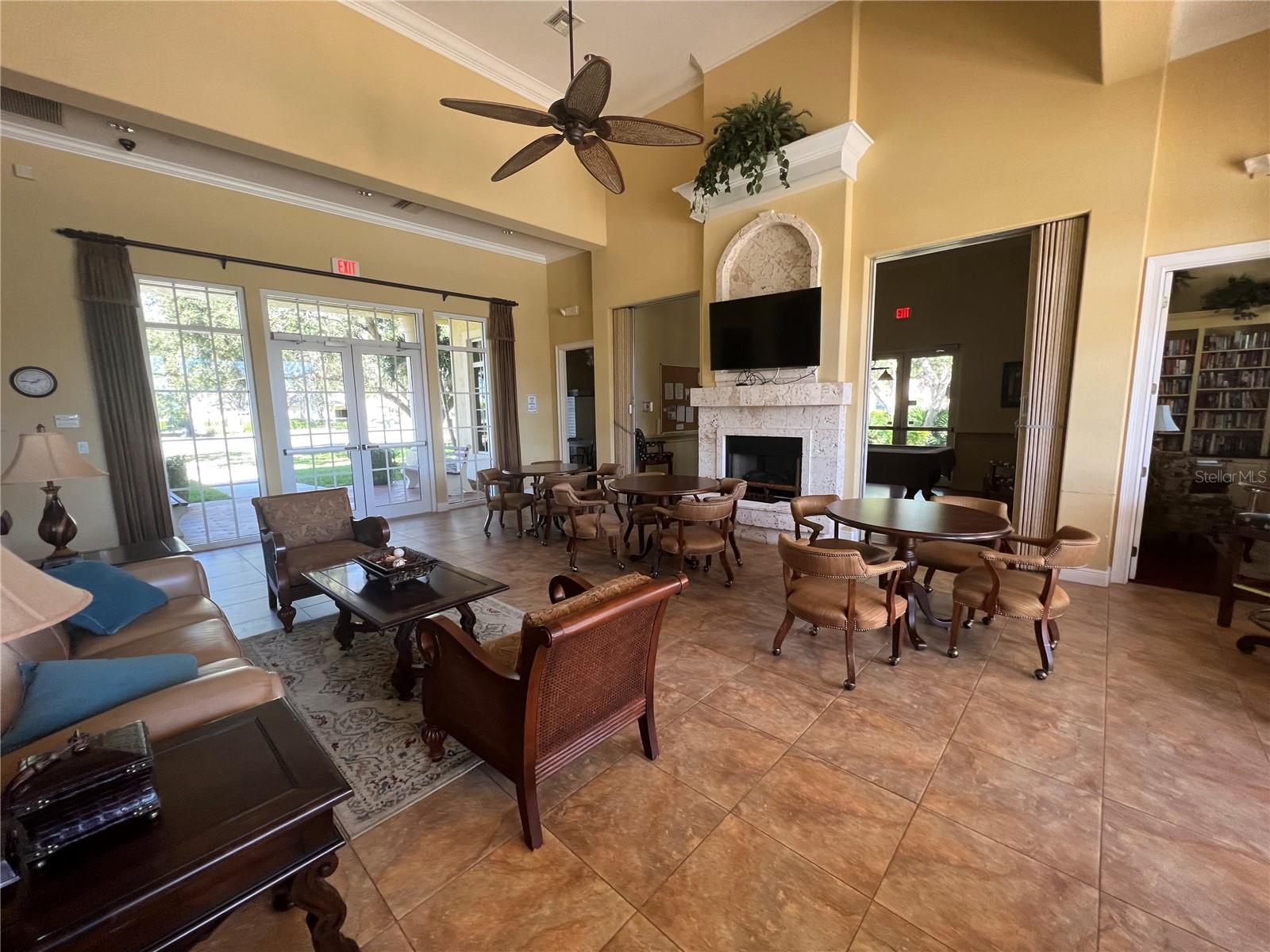 VILLAS AT CHARLESTON PARK PH 02 - Residential Lease