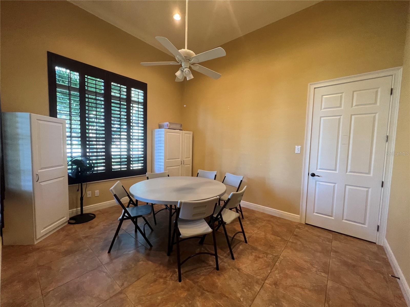 VILLAS AT CHARLESTON PARK PH 02 - Residential Lease