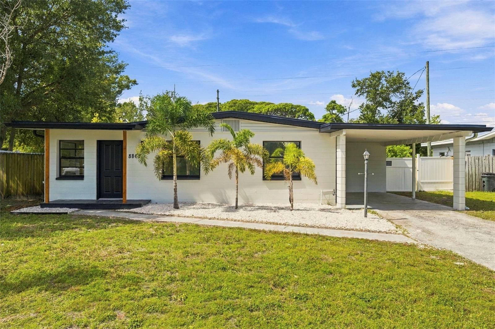 8862 ROBIN ROAD