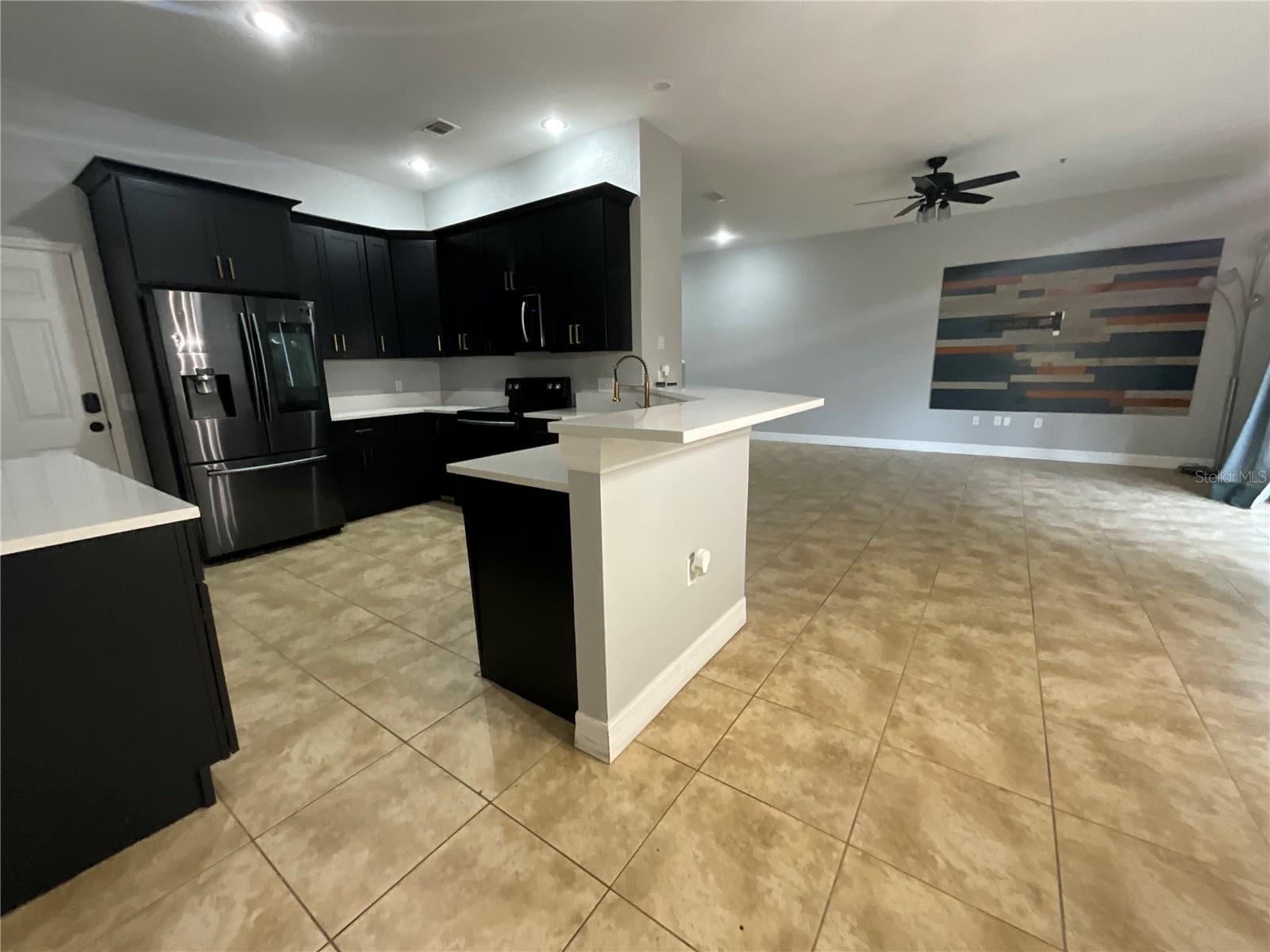 515 VILLA TREVISO COURT, APOLLO BEACH, FL, 33572 2 515 VILLA TREVISO COURT