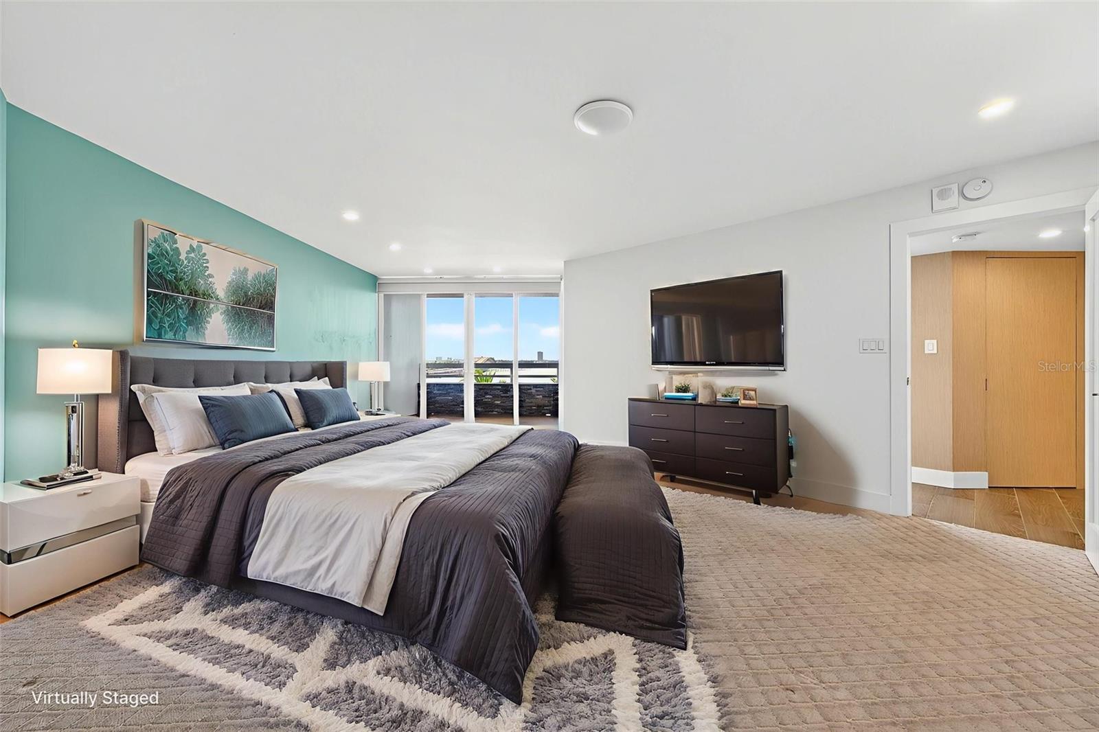 CONDO ON THE BAY TOWER I - Residential