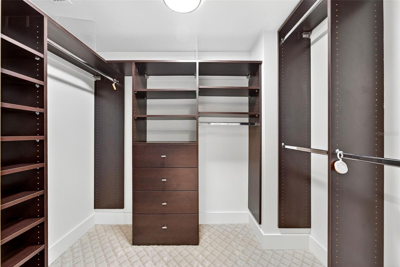 CONDO ON THE BAY TOWER I - Residential