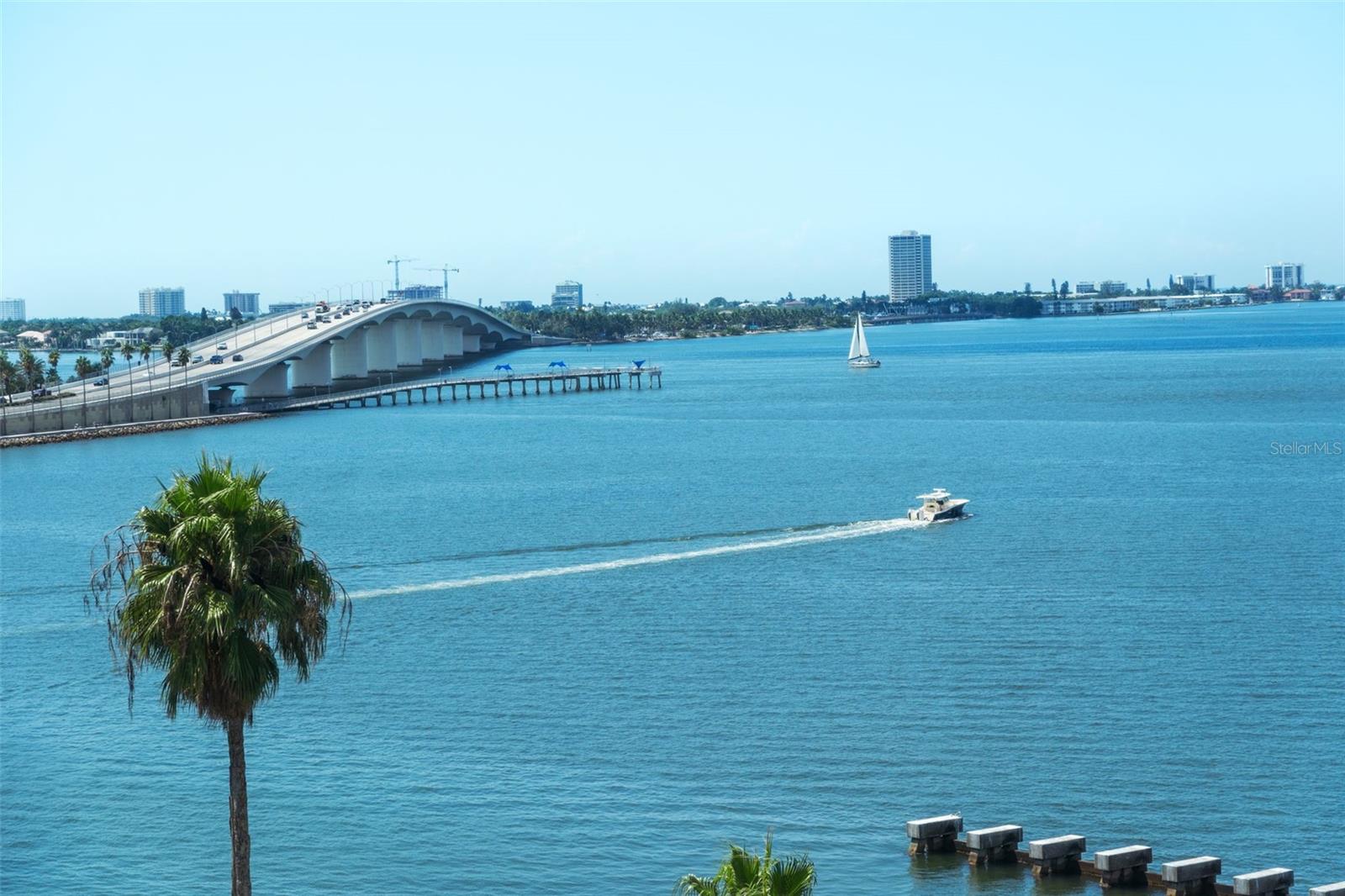 CONDO ON THE BAY TOWER I - Residential