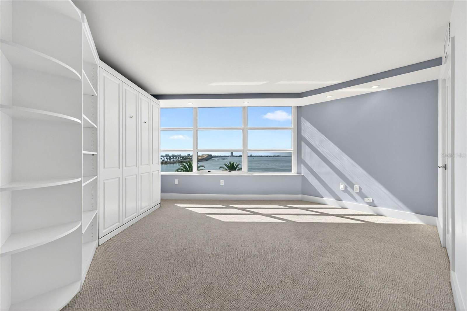 CONDO ON THE BAY TOWER I - Residential