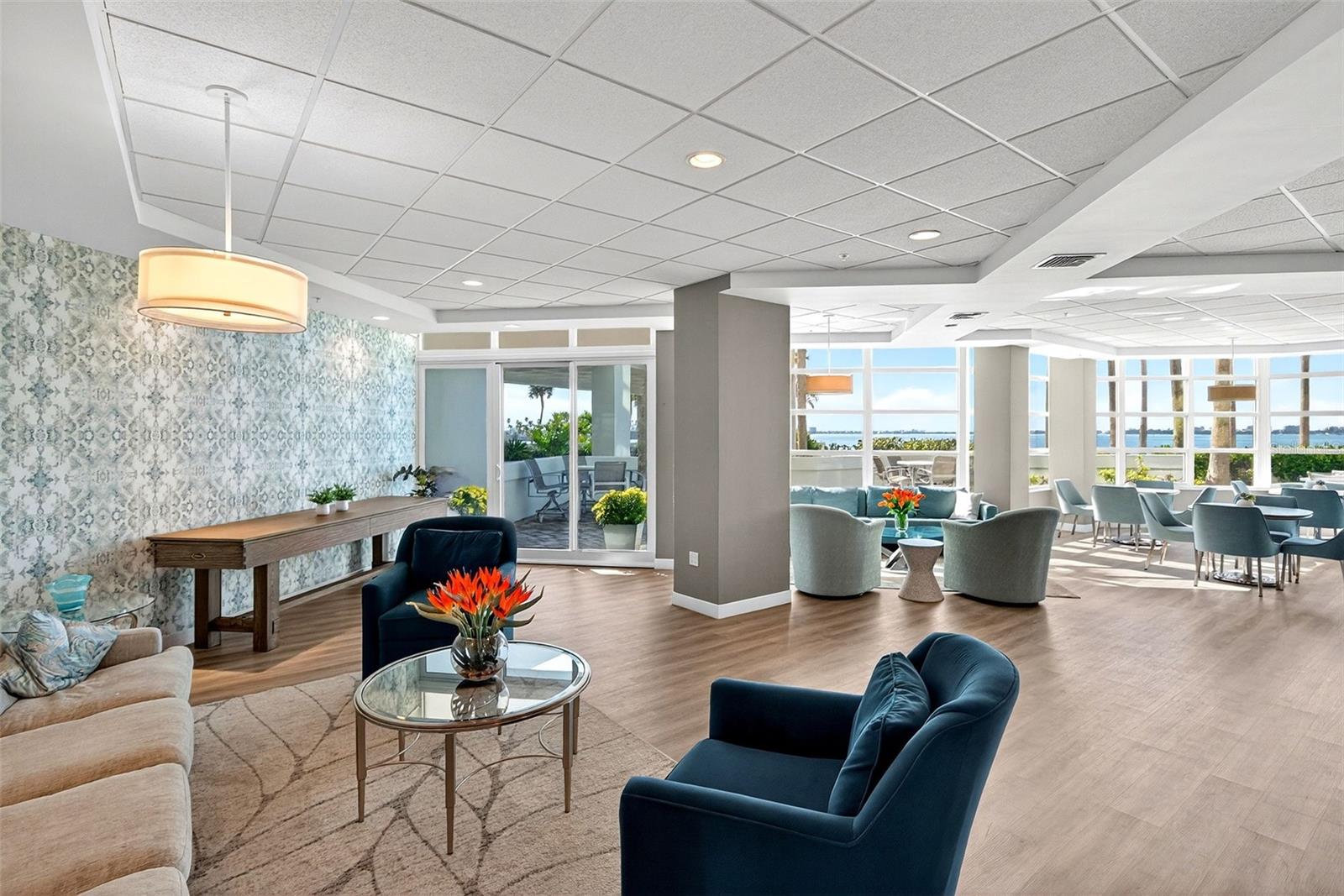 CONDO ON THE BAY TOWER I - Residential