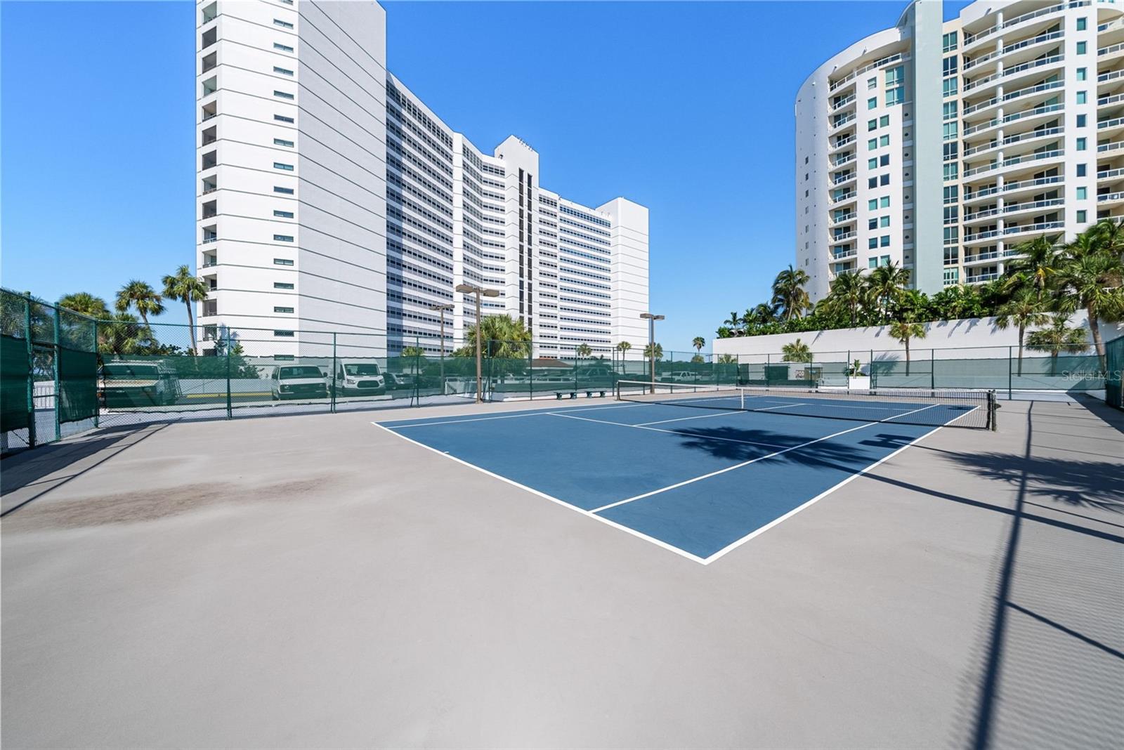 CONDO ON THE BAY TOWER I - Residential