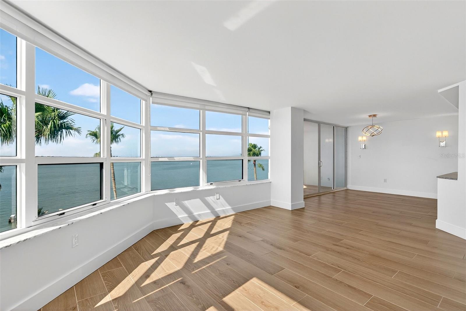 CONDO ON THE BAY TOWER I - Residential