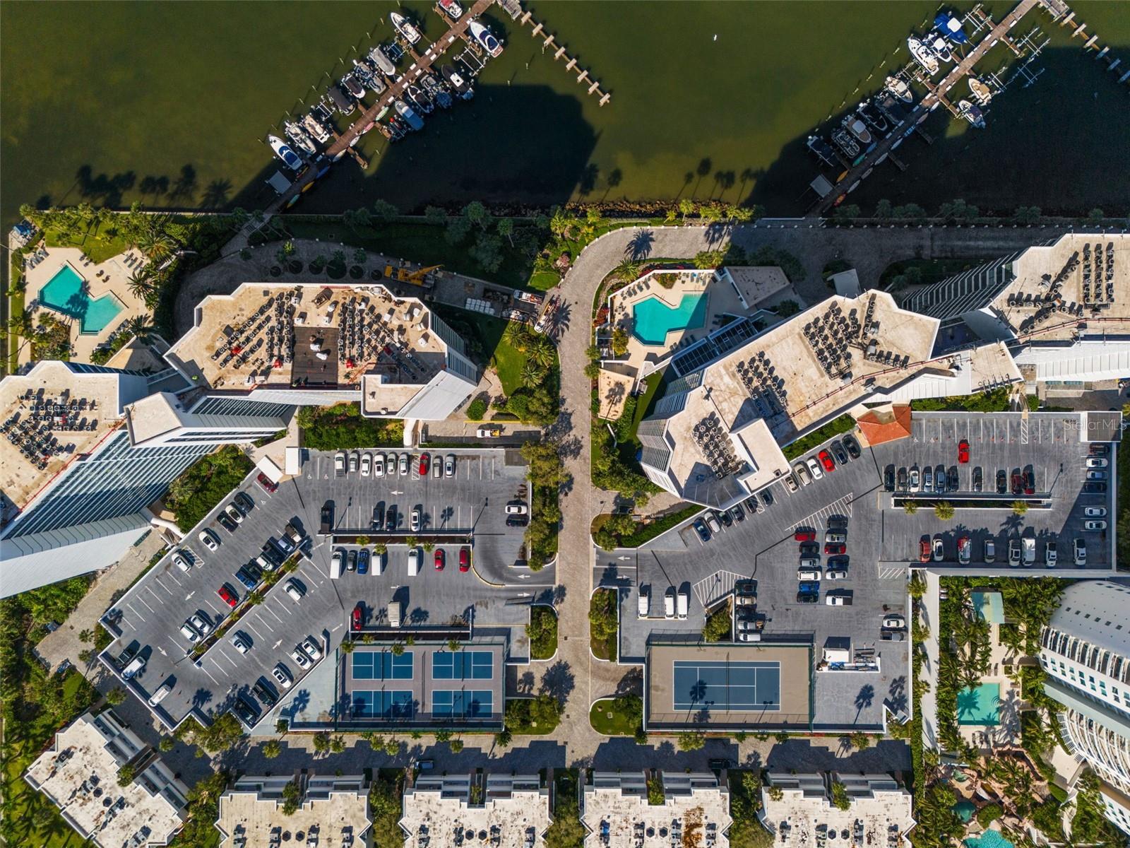 CONDO ON THE BAY TOWER I - Residential