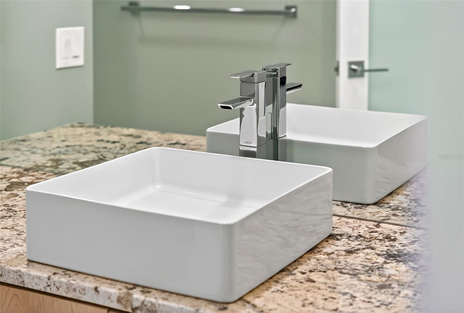 CONDO ON THE BAY TOWER I - Residential