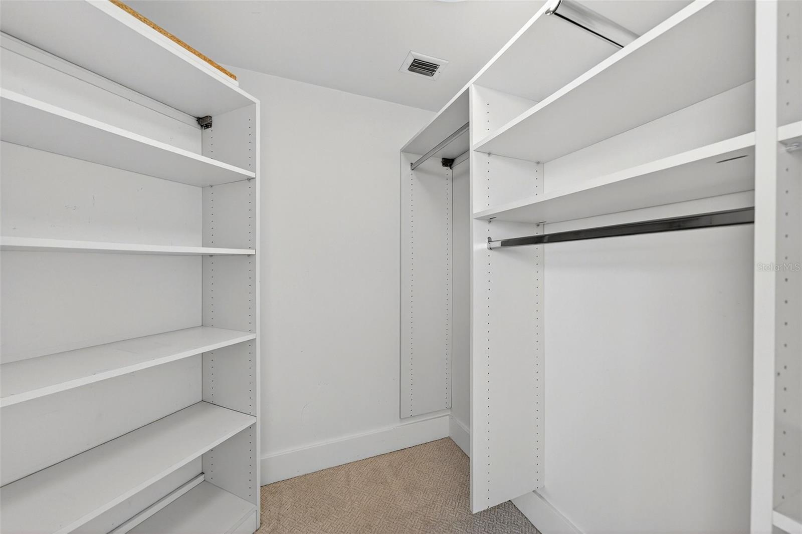 CONDO ON THE BAY TOWER I - Residential