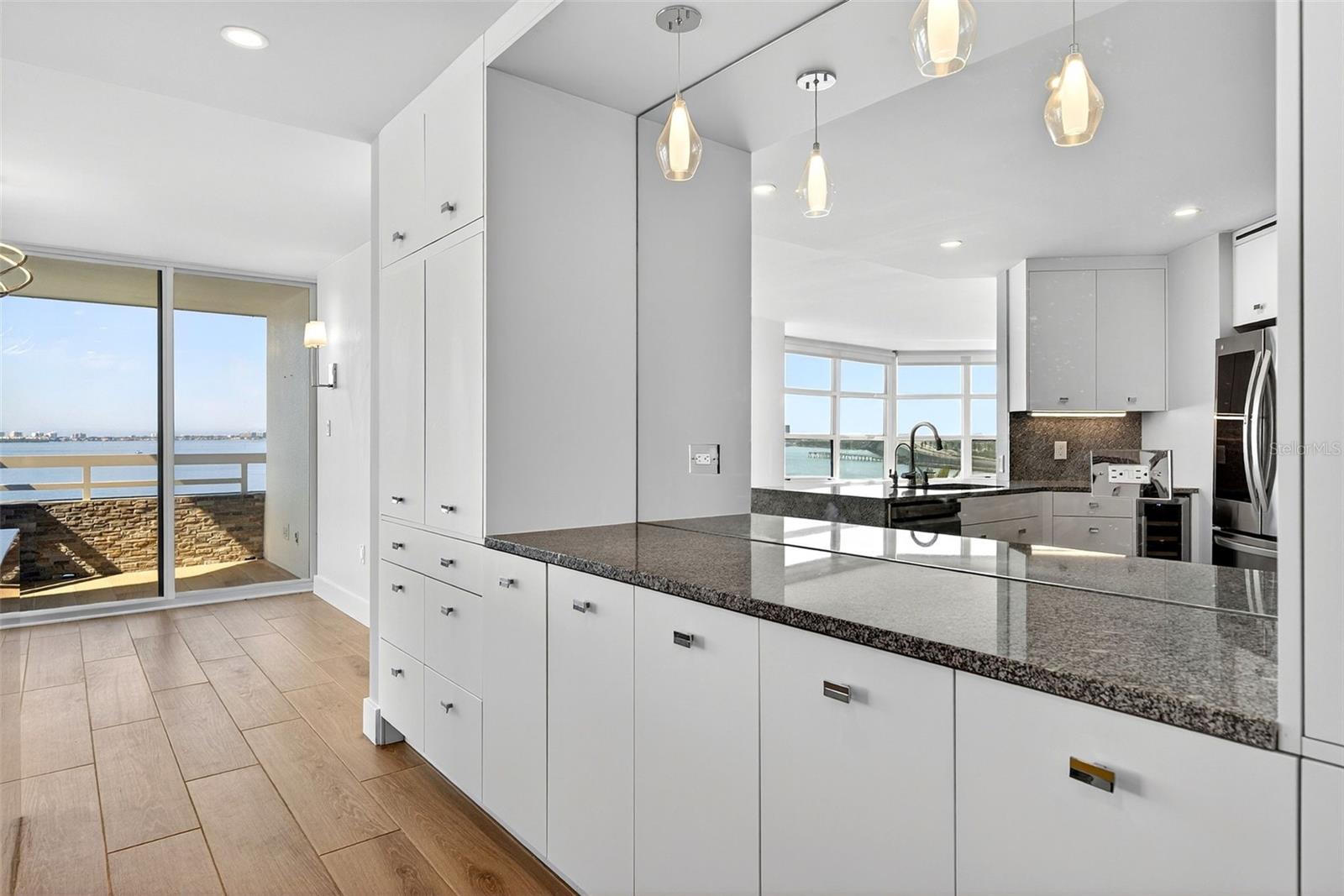 CONDO ON THE BAY TOWER I - Residential