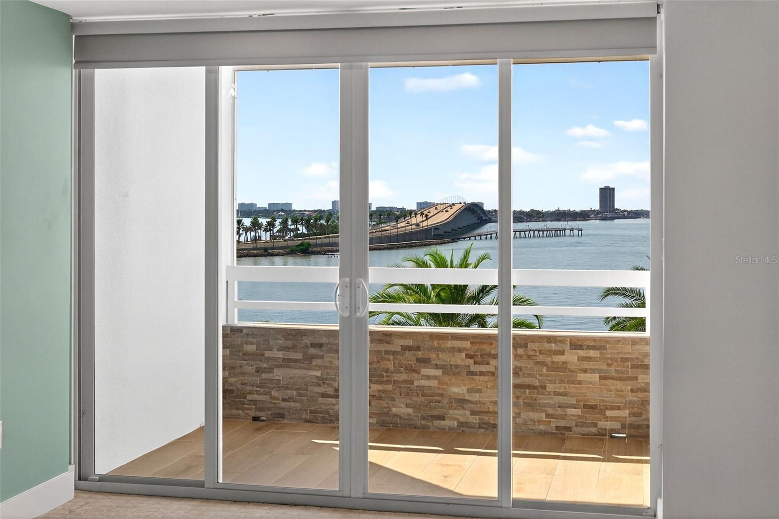 CONDO ON THE BAY TOWER I - Residential