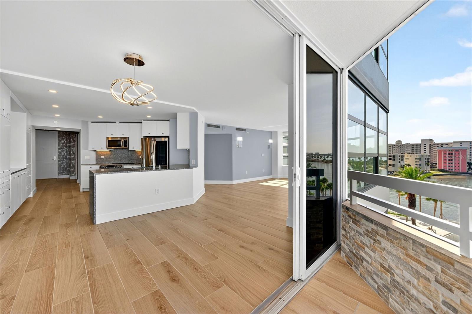 CONDO ON THE BAY TOWER I - Residential