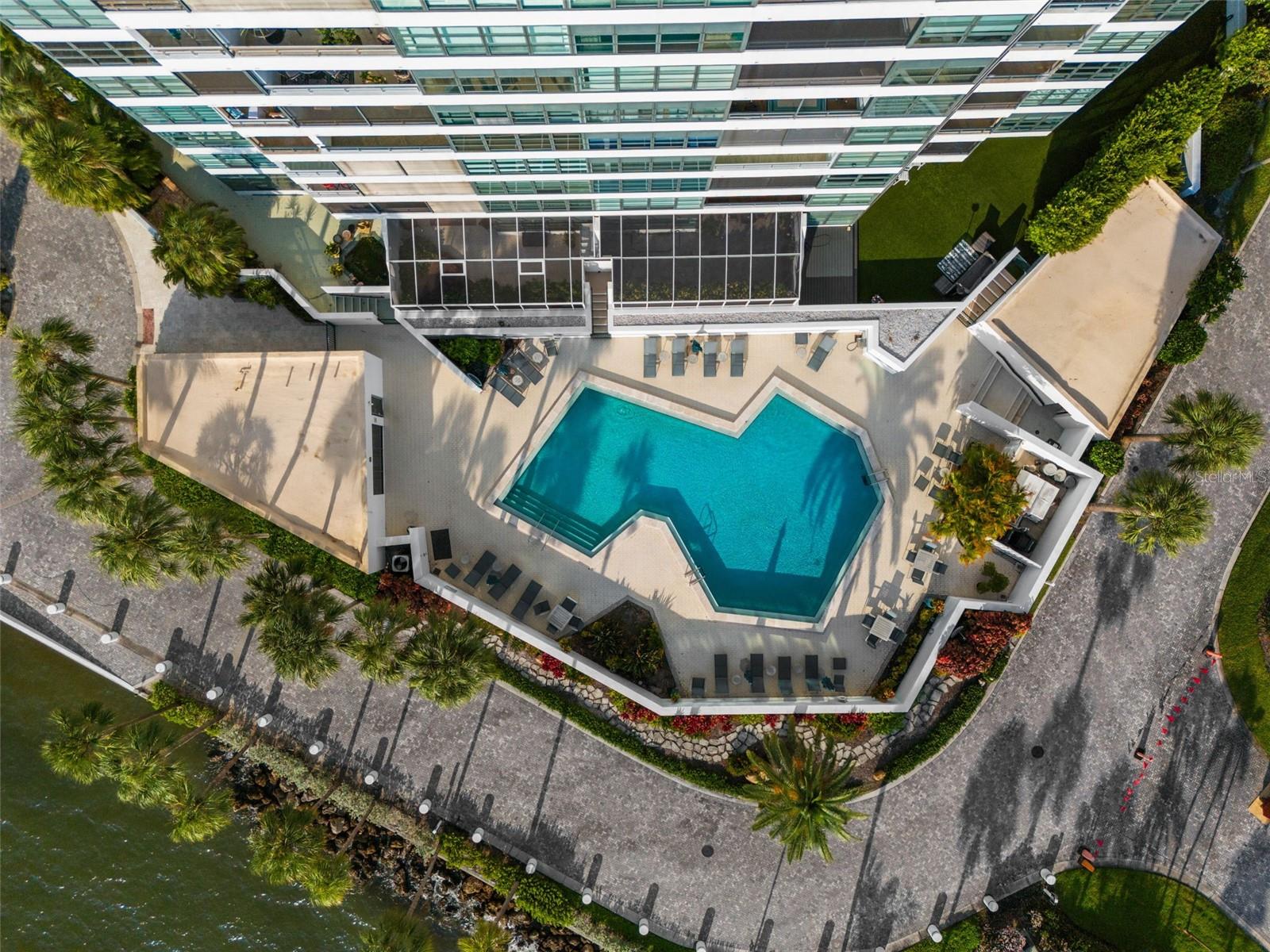 CONDO ON THE BAY TOWER I - Residential