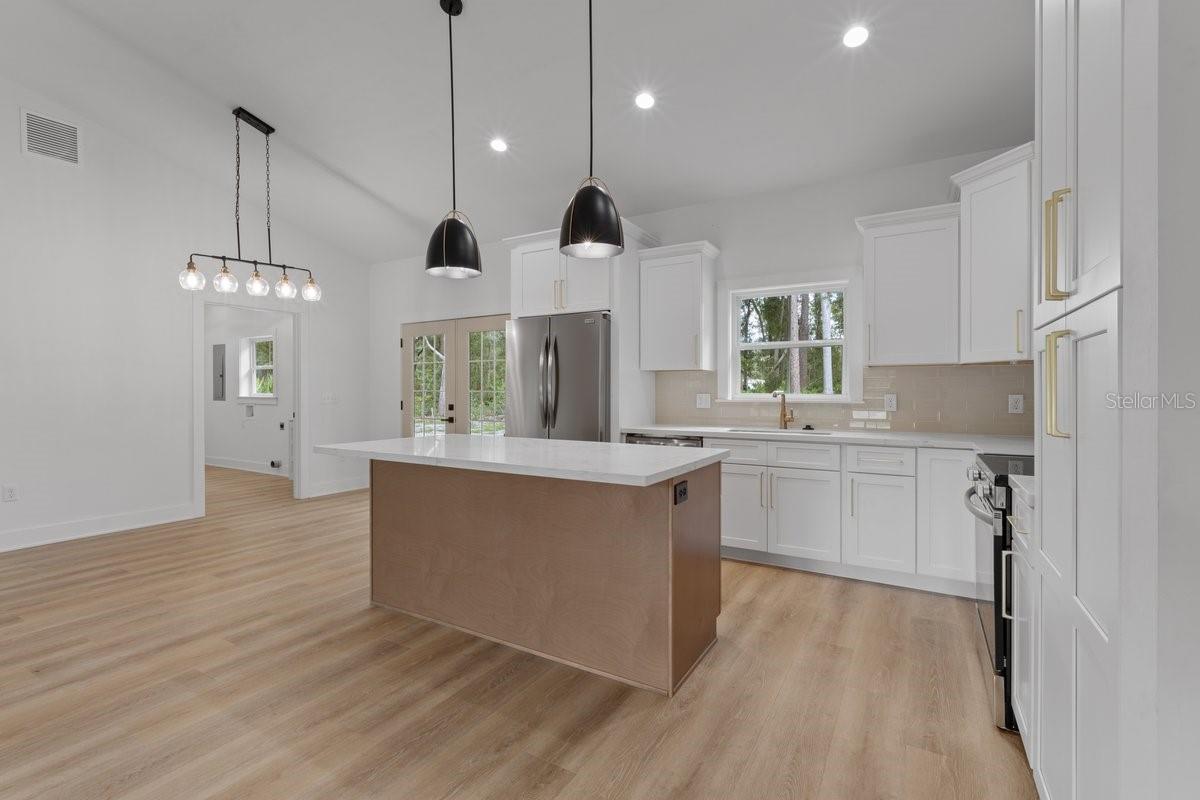 SILVER OAKS - Residential