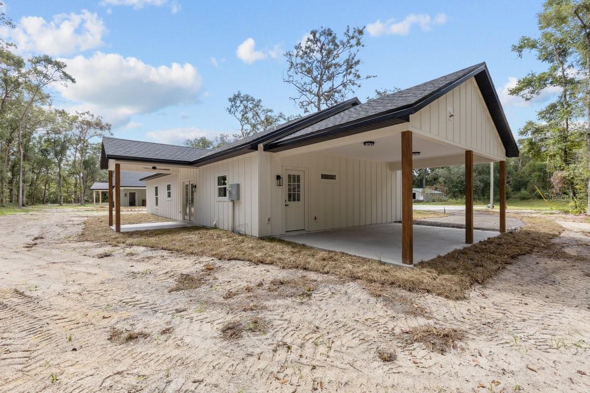 SILVER OAKS - Residential