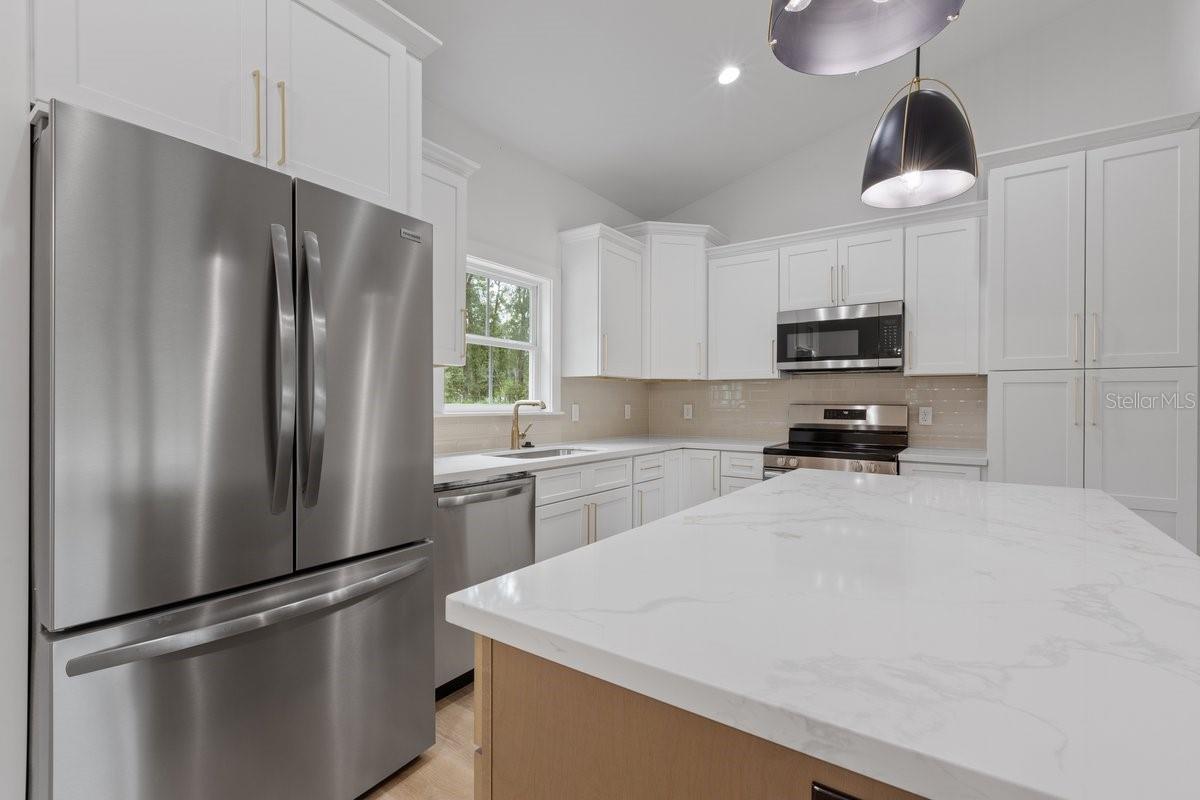 SILVER OAKS - Residential