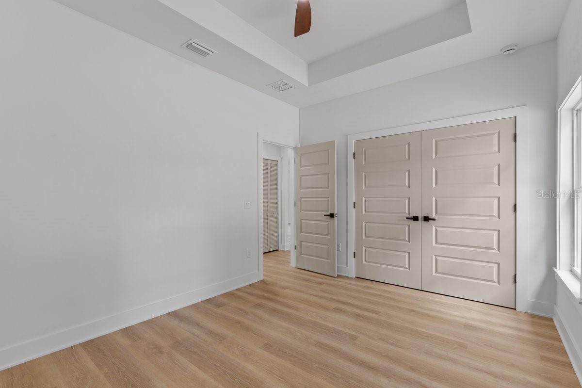 SILVER OAKS - Residential