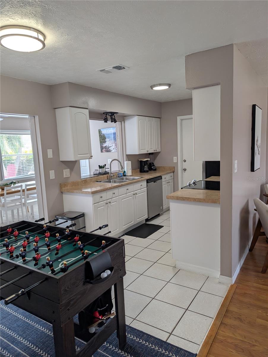 5876 COUNTRYWOOD DRIVE