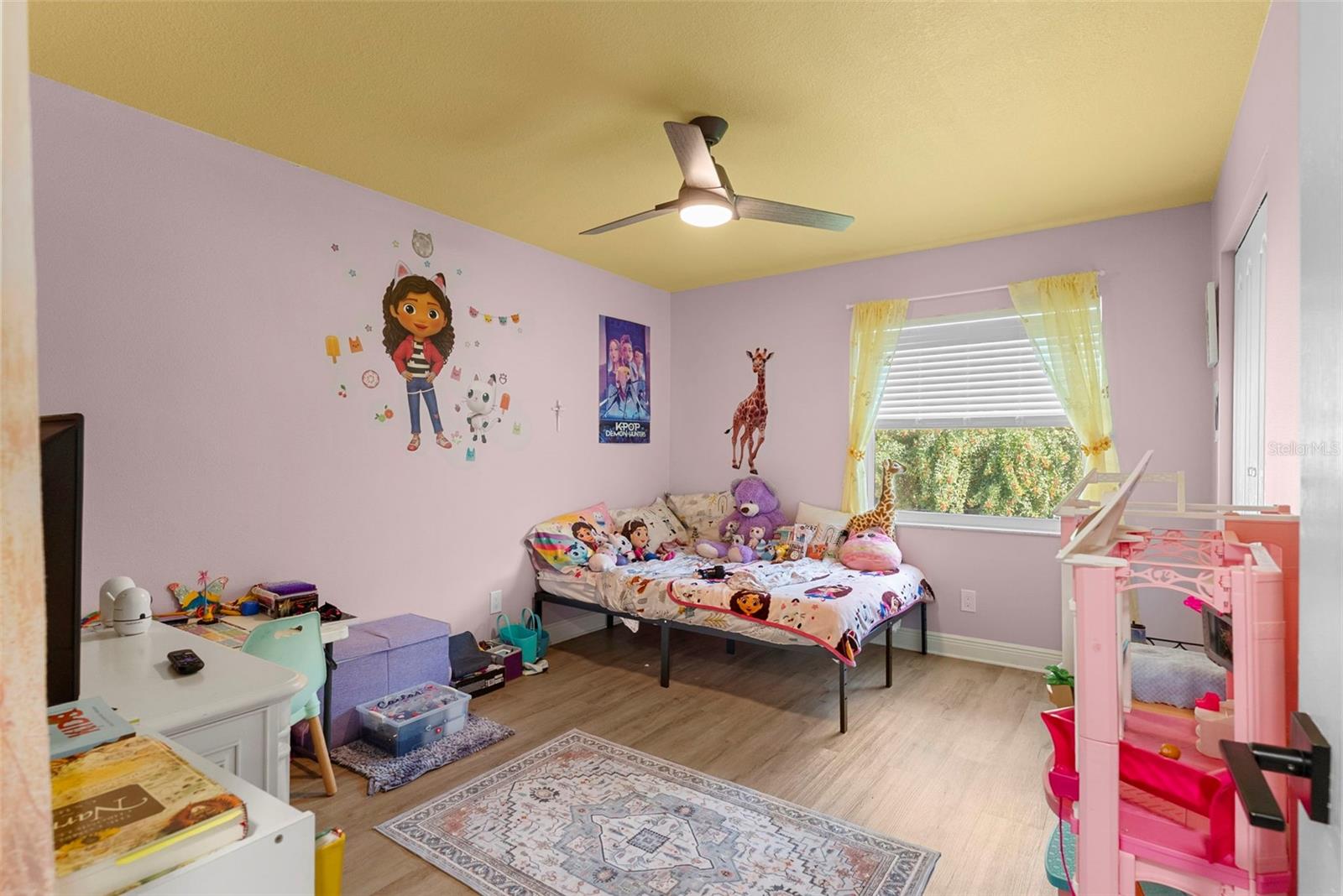 CEDAR WOODS - Residential