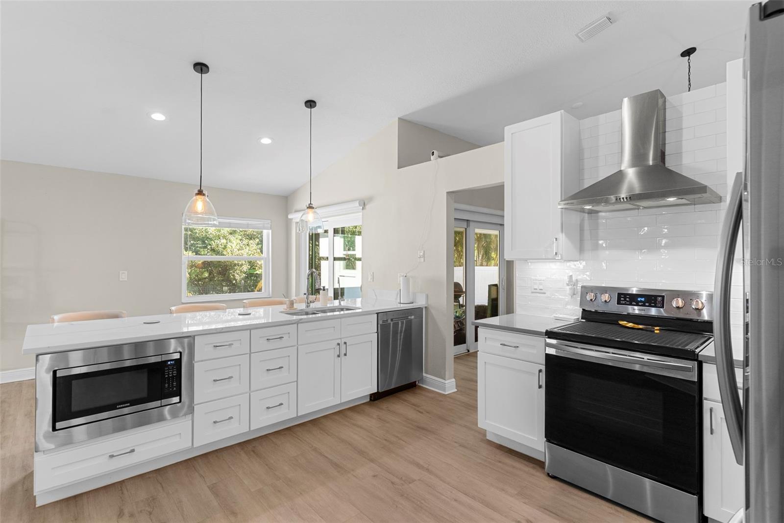 CEDAR WOODS - Residential