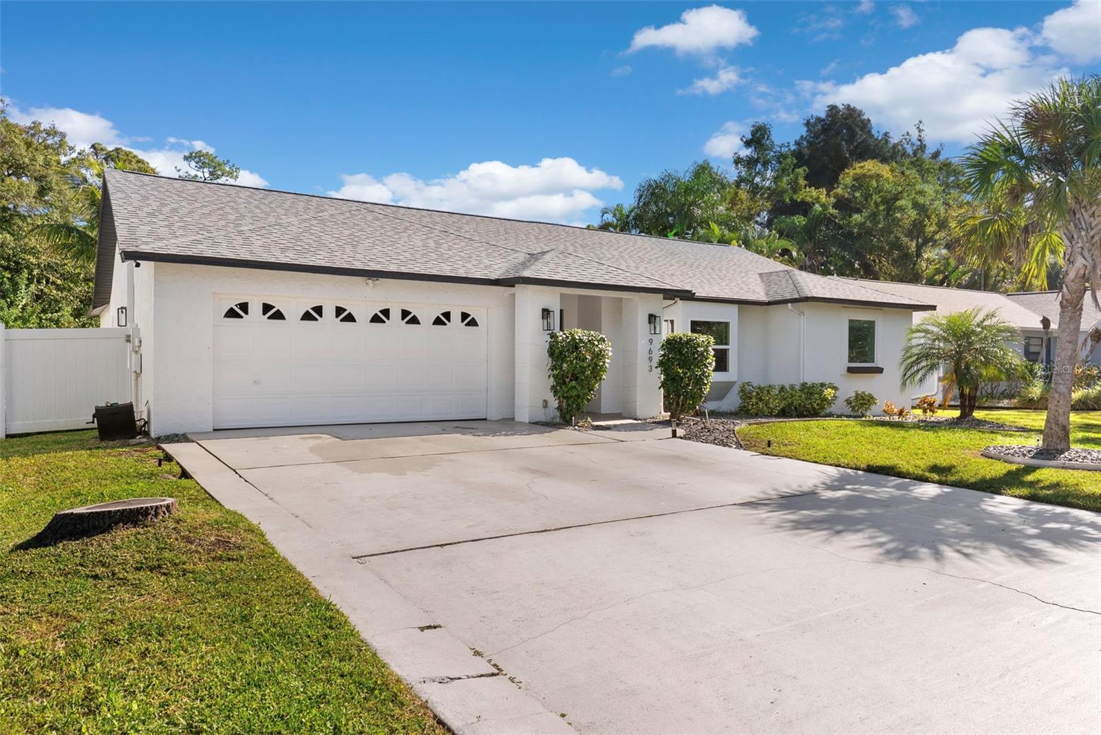 CEDAR WOODS - Residential