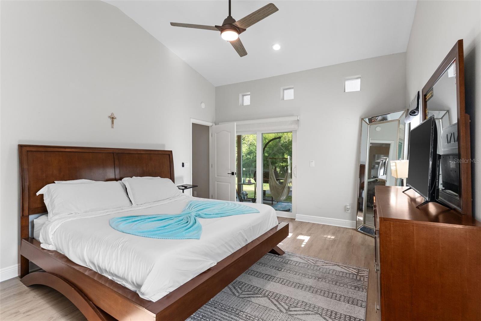 CEDAR WOODS - Residential