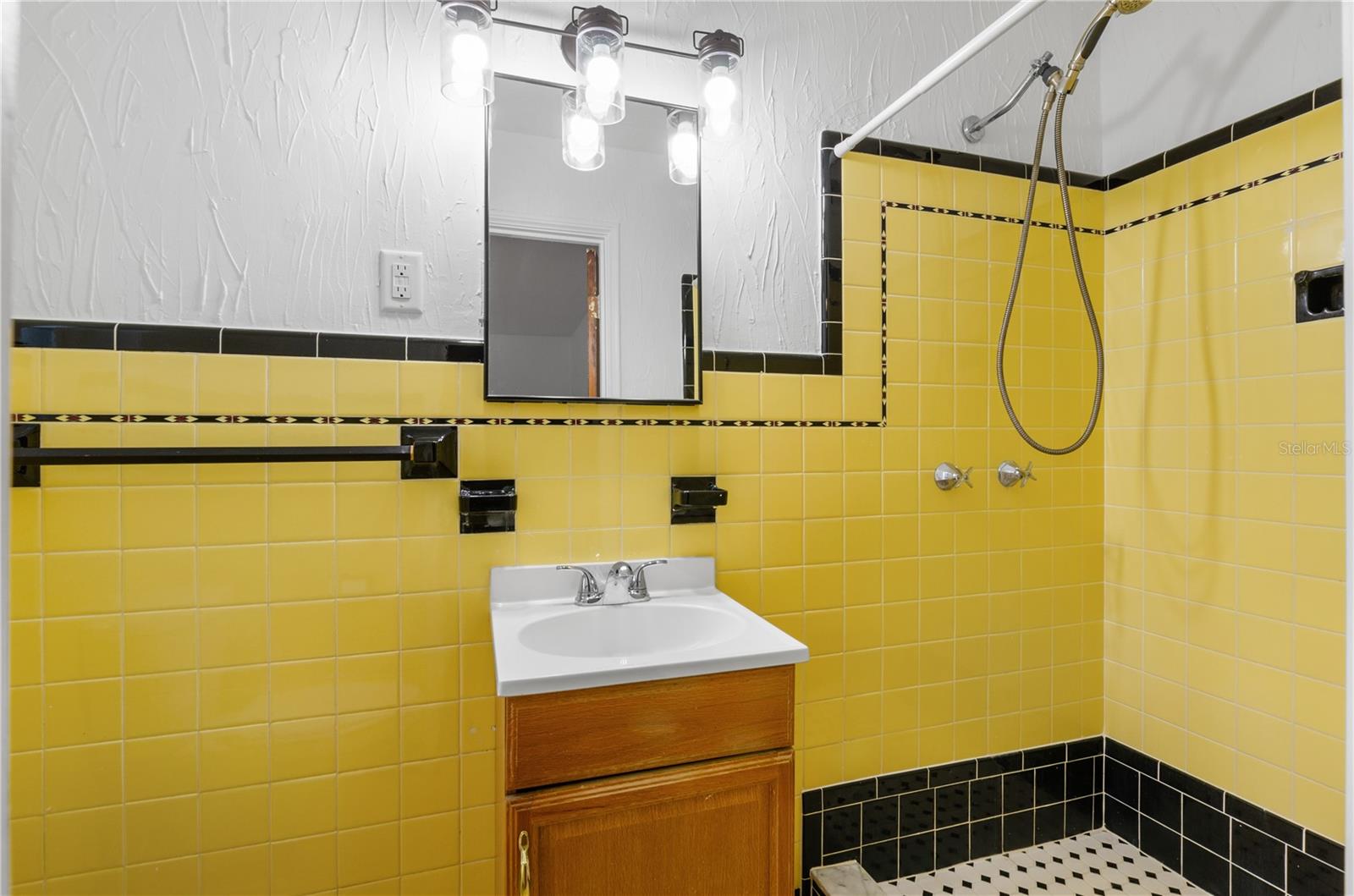 LAGO VISTA - Residential