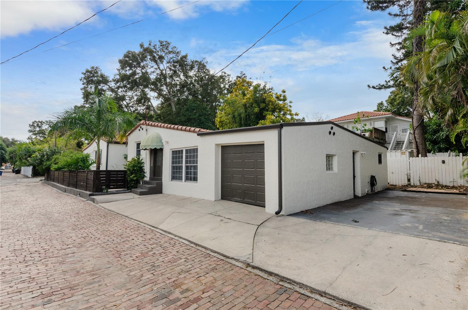 LAGO VISTA - Residential