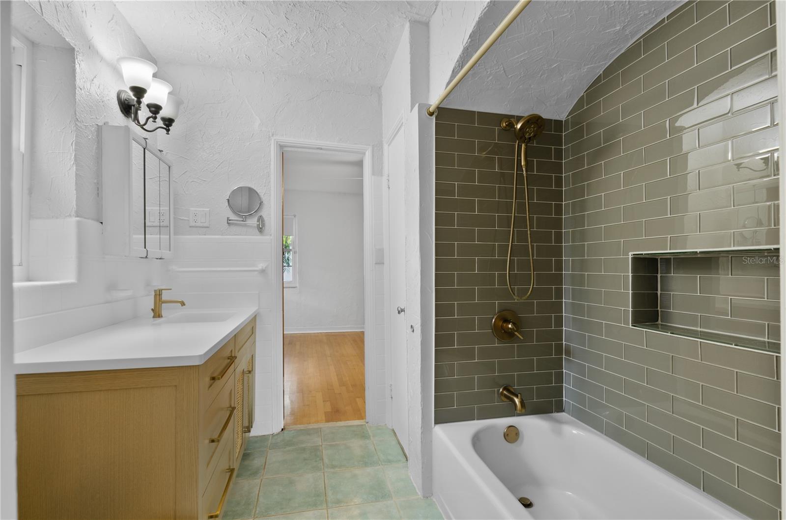 LAGO VISTA - Residential