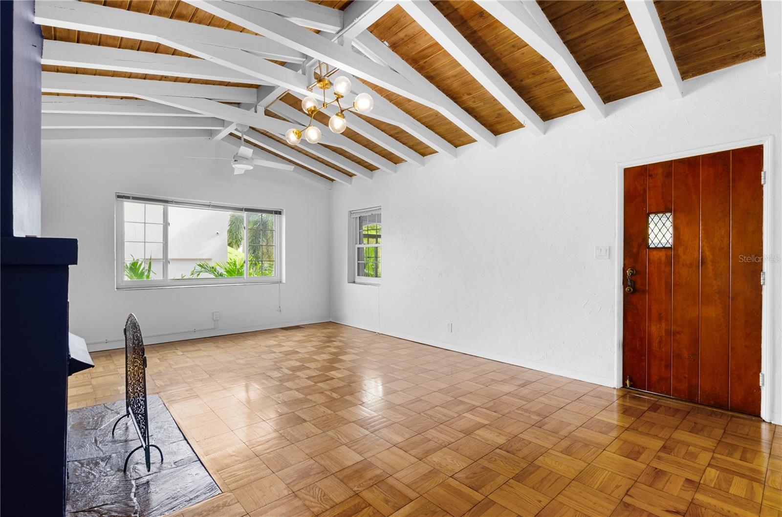 LAGO VISTA - Residential