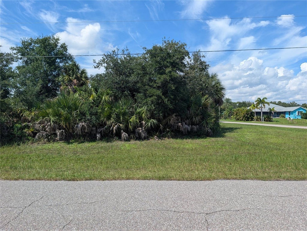 Photo of 146 Haddock Drive, Rotonda West, FL 33947 (MLS # D6149088)