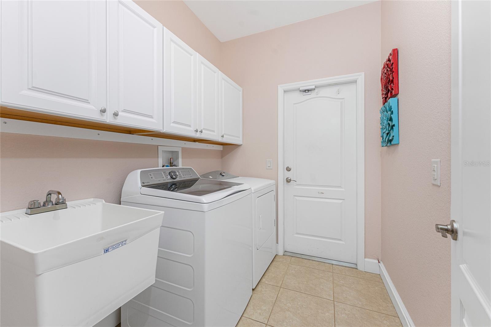 ROTONDA WEST LONG MEADOW - Residential